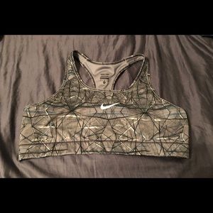 Nike pro sports bra bundle (2)